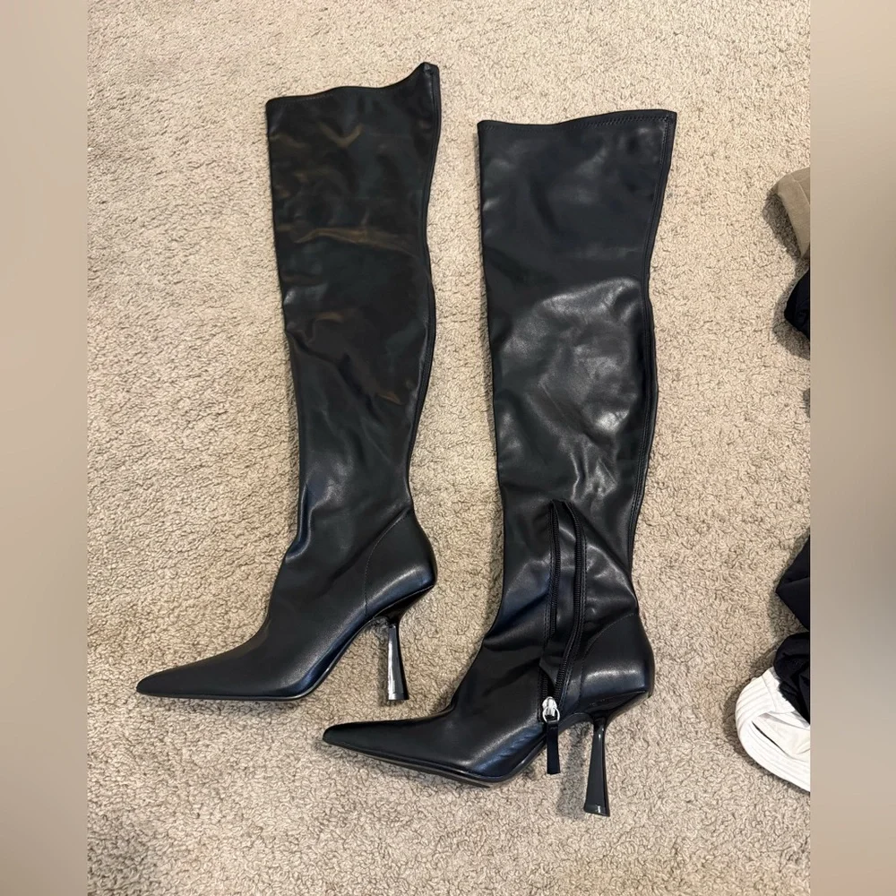 NWOT Zara Black Knee-High Leather Boots
